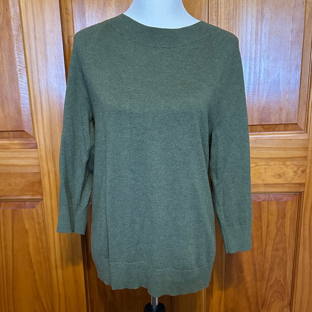LOFT Forest Green Women's Crew Neck Sweater